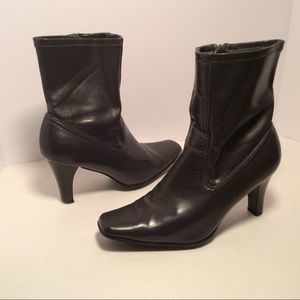 Dark grey heeled ankle boots. Size 9M.